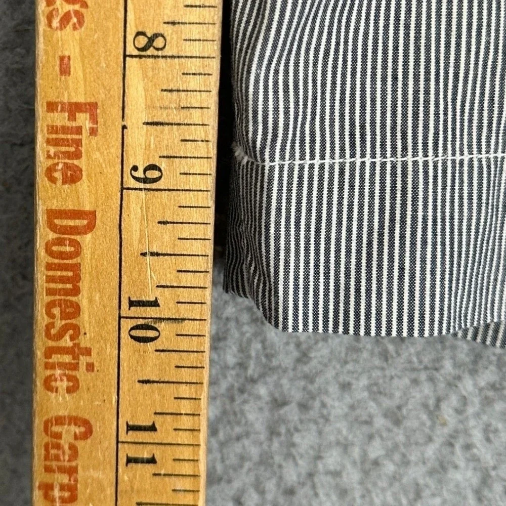 Banana Republic Shorts Mens 36 Blue White Striped Khaki Chino Flat Front Casual